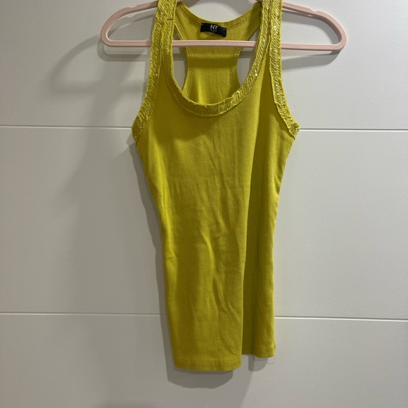 One size fits all in yellow very elegant tank top - Picture 1 of 5